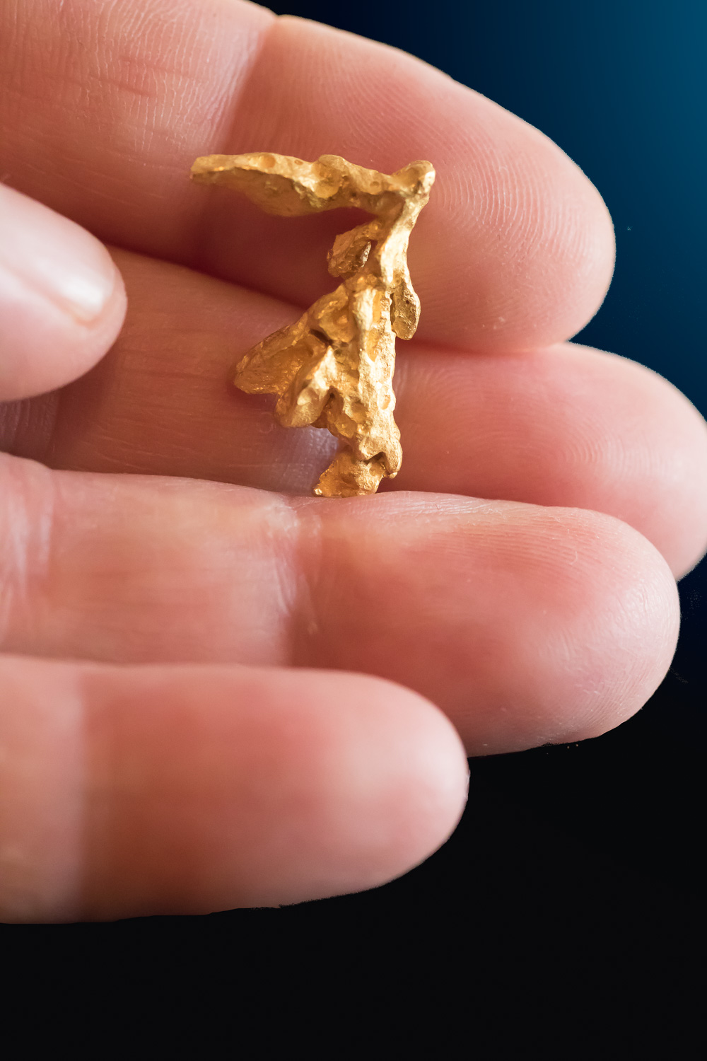 Australian Gold nugget with a crystal structure 683.00 Natural