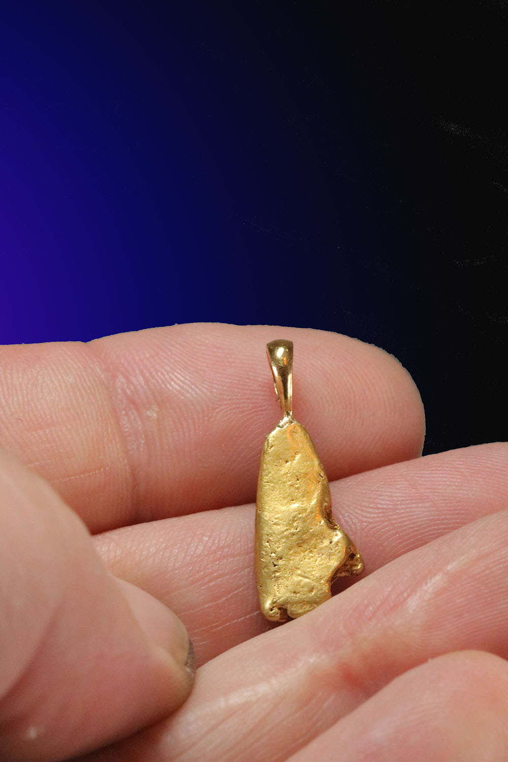 Elongated Smooth Gold Nugget Pendant 288.00 Natural gold Nuggets