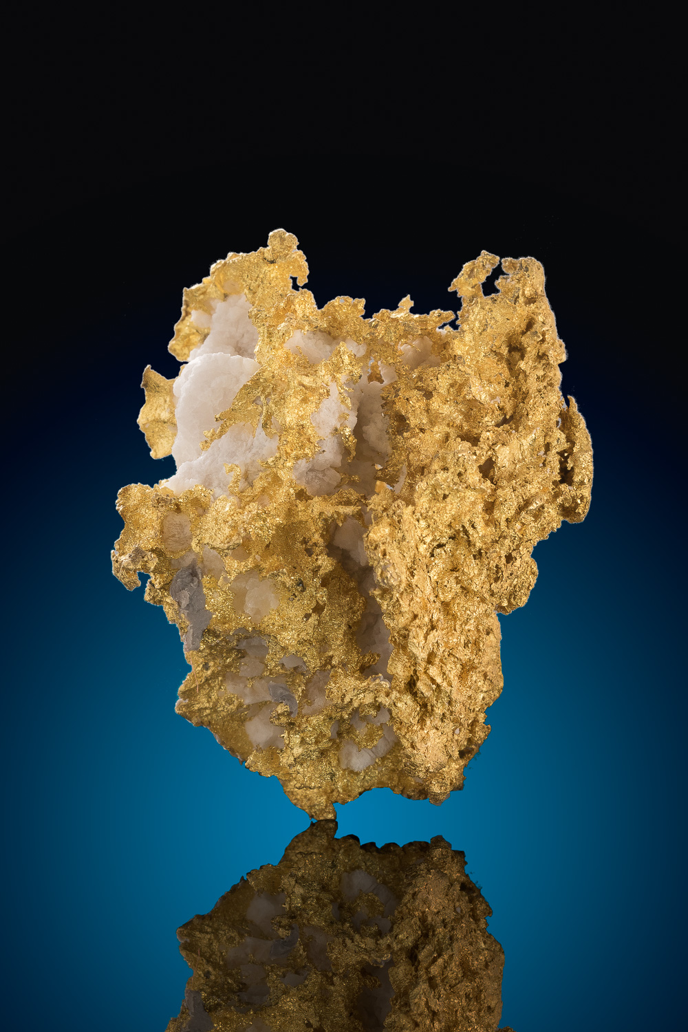 A beautiful Crystalline Gold and Quartz Specimen California 4,850.